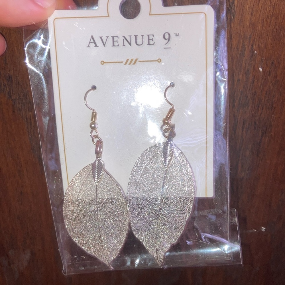 Avenue 9 Silver Leaf Earrings